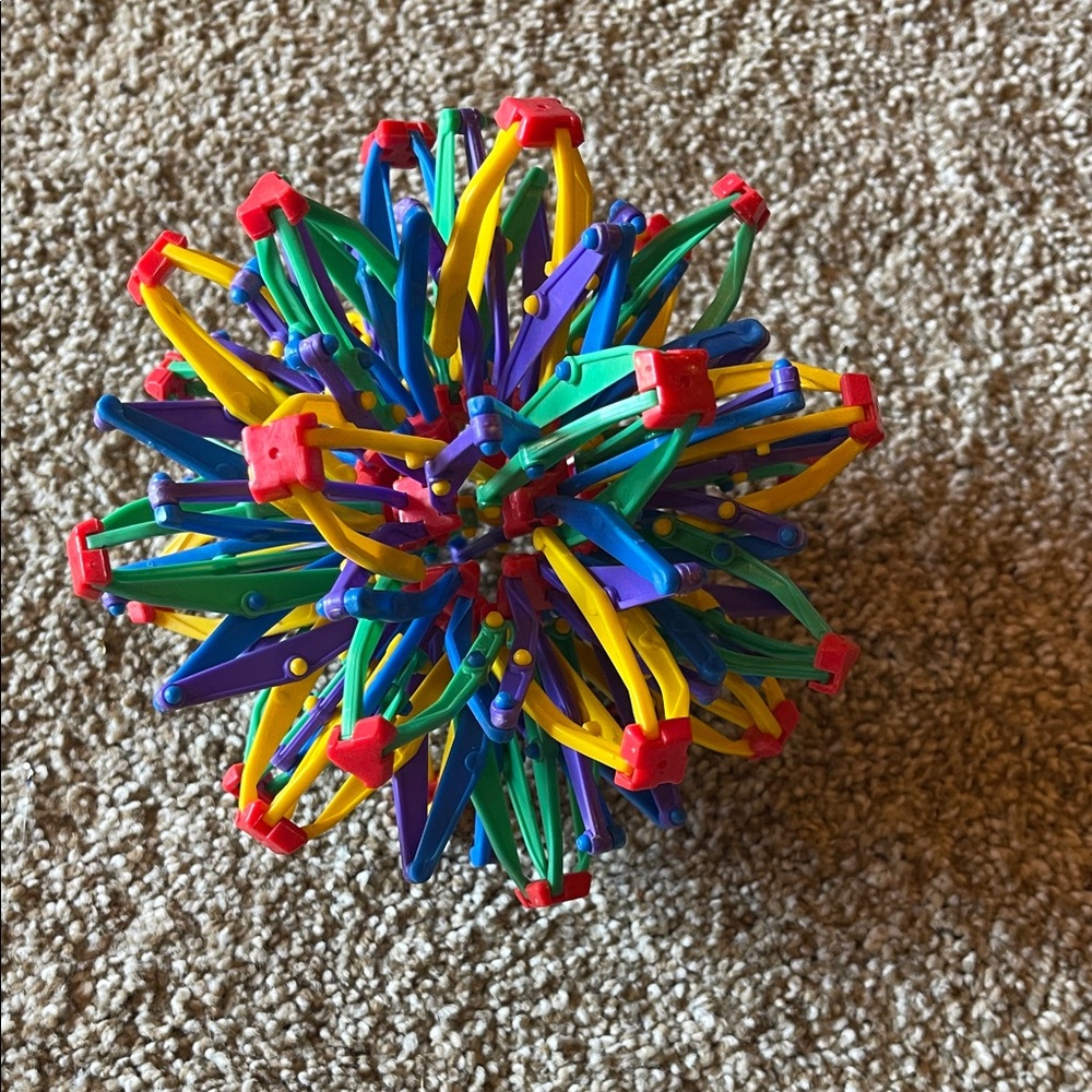 Expandable Colorful Sensory Ball - Kids Toy